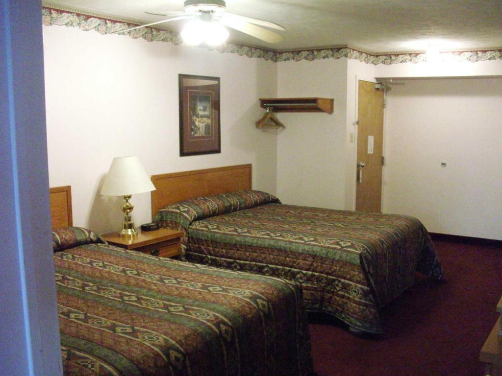 Travelodge By Wyndham Port Elgin Room photo